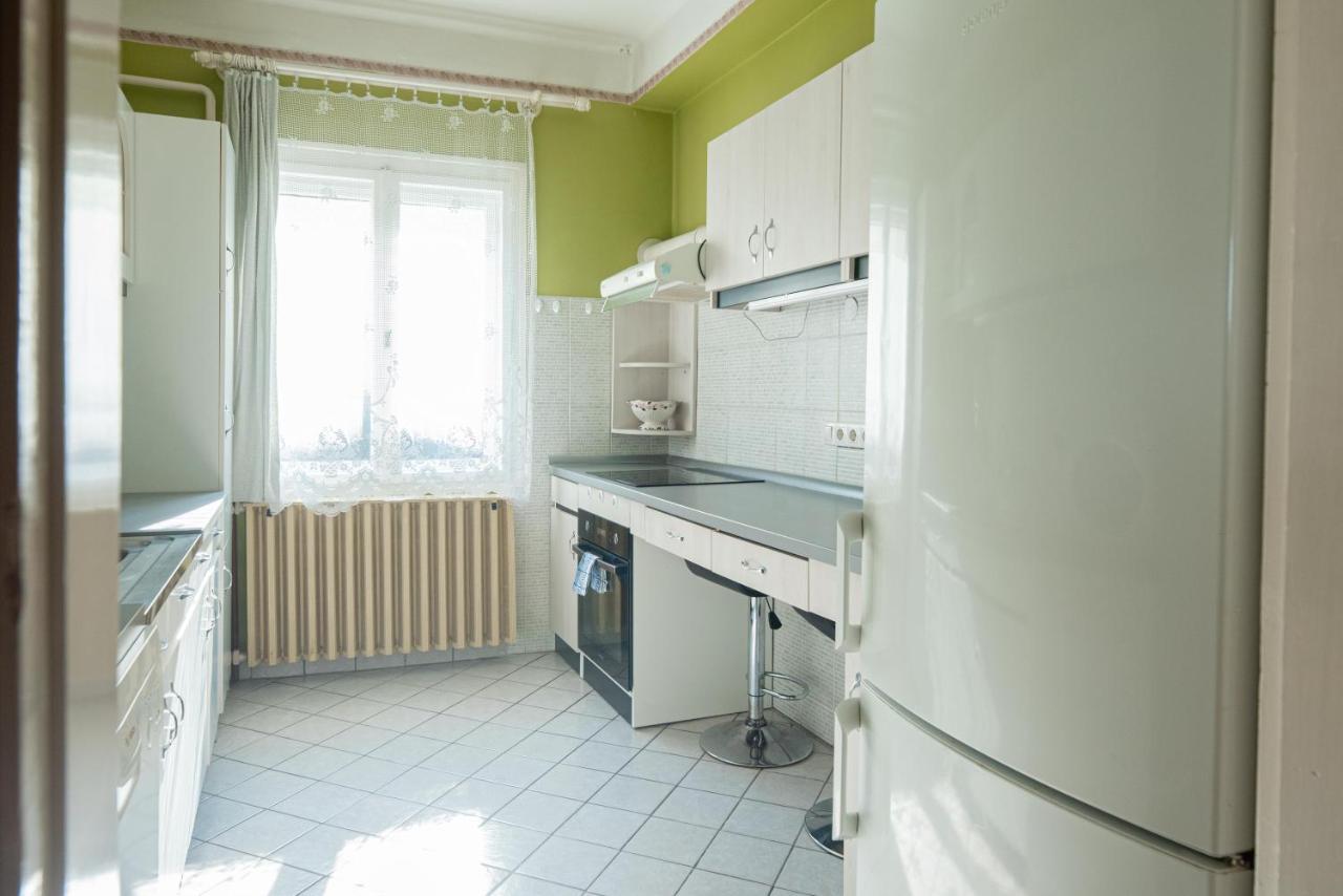 Vadkacsa Apartmanhaz Medencevel Zamardi Exterior photo