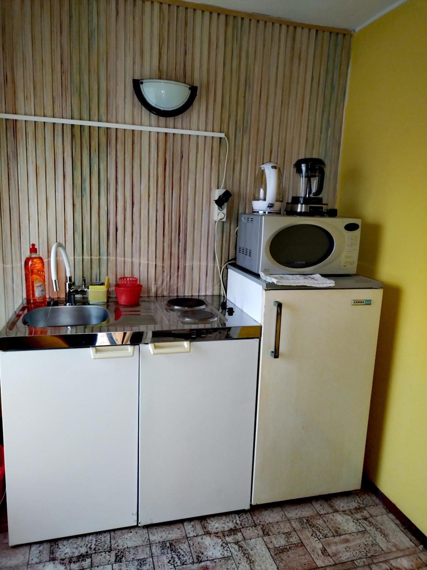 Vadkacsa Apartmanhaz Medencevel Zamardi Exterior photo